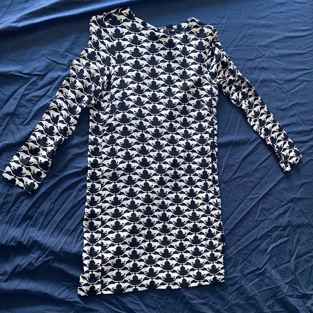 Black and white king sleeve dress